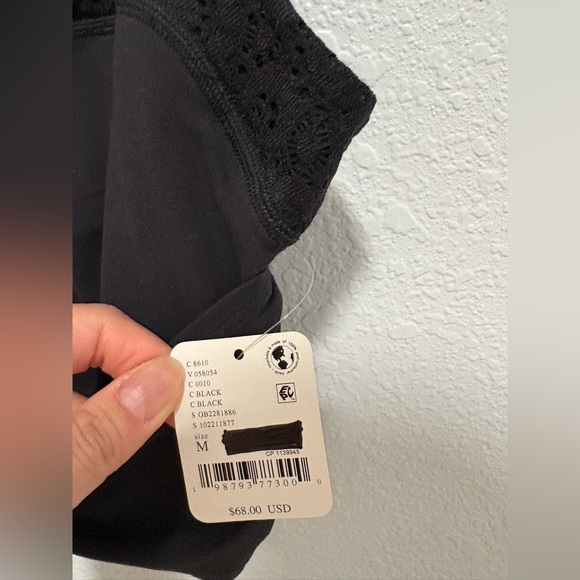 New Free People Fp movement Crowd Pleaser Cami In Black Sz M MSRP:$68 - Picture 6 of 10